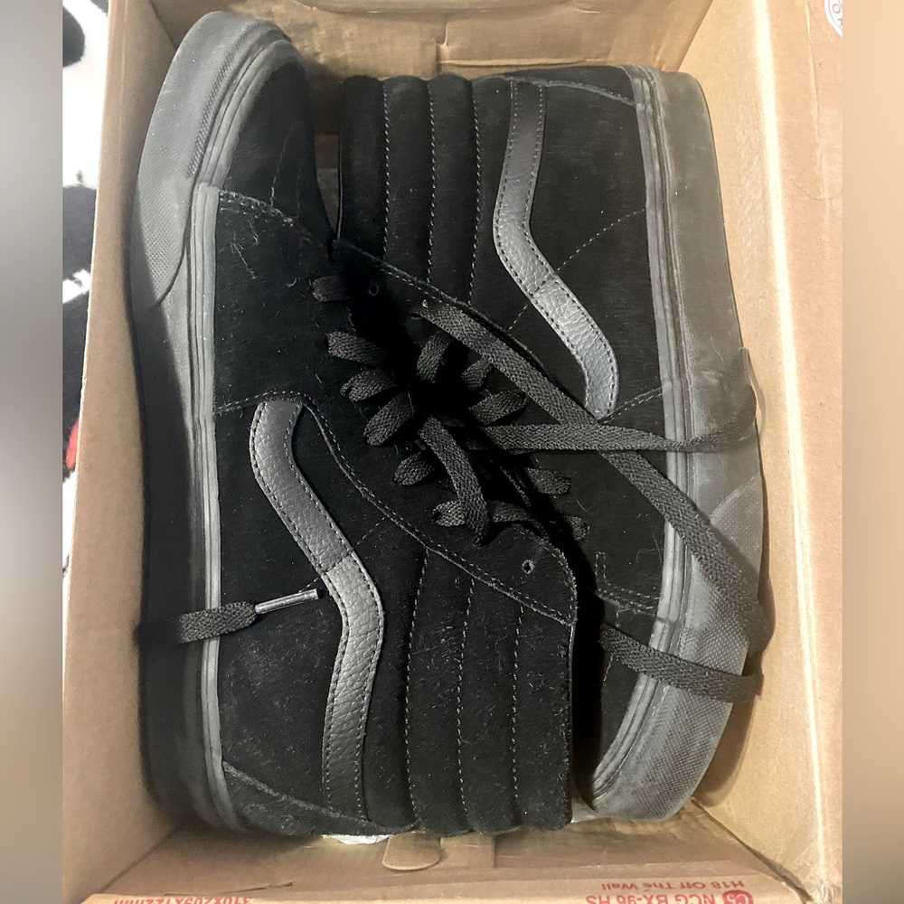 Size 9.5 Vans Shoes. Wore 1 time.